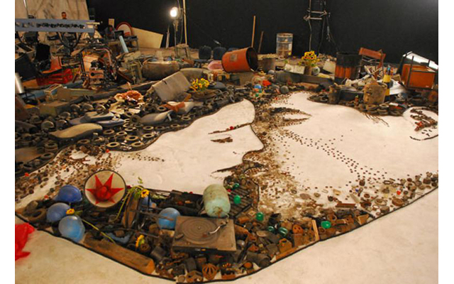 В Италии уборщица приняла за мусор  произведение искусства