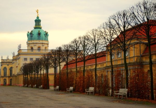 Дворец Шарлоттенбург, Берлин Див㋛Дивн㋛е