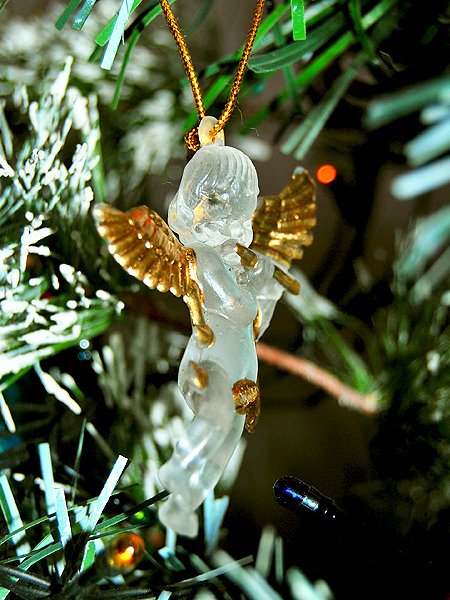 Игрушка на елку ангелок Akela