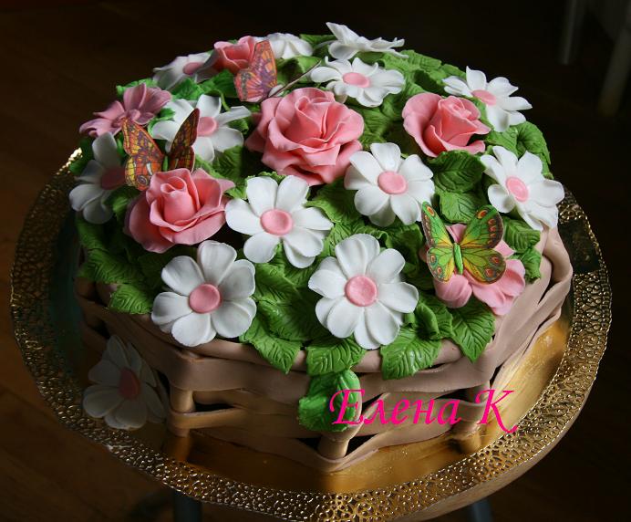 Торт на юбилей женщине с цветами из мастики