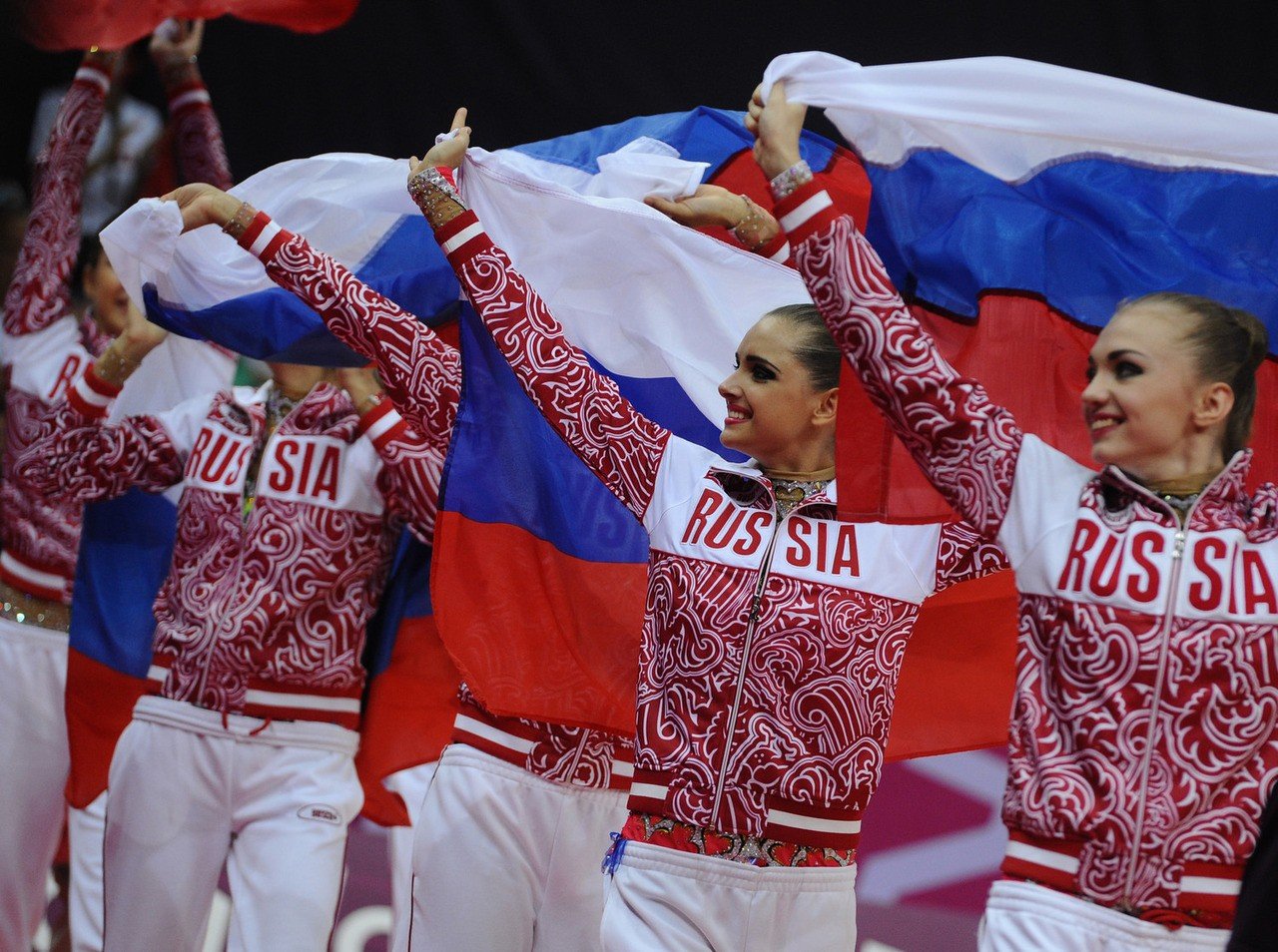 Под нейтральным флагом: Российскую сборную отстранили от участия в Олимпийских играх