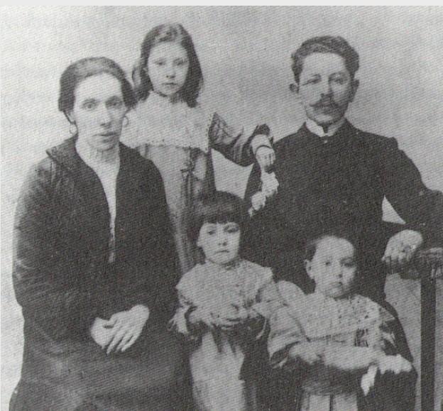 Макс Фактор с женой и детьми