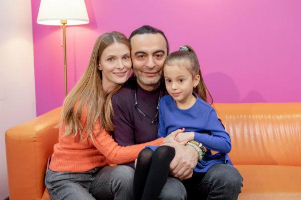 Светлана Иванова с мужем и дочерью