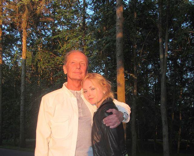 Любил до самой смерти мой папа мою маму! Дочь Михаила Задорнова поделилась редкими фото родителей