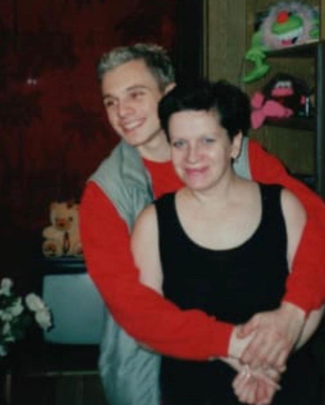 Никита Малинин с мамой
