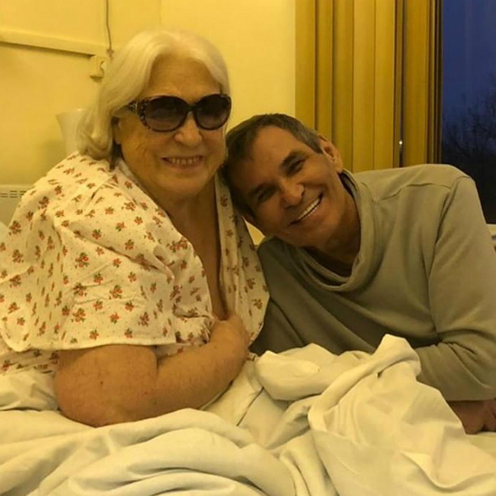 Бари Алибасов в больнице с женой