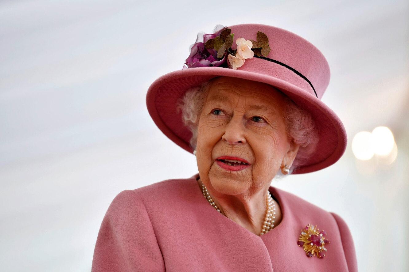 По слухам, королева Елизавета II готовится в ближайшее время передать престол принцу Уильяму