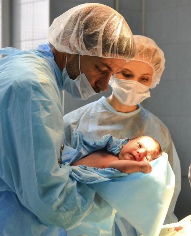 Новорожденный в клинике