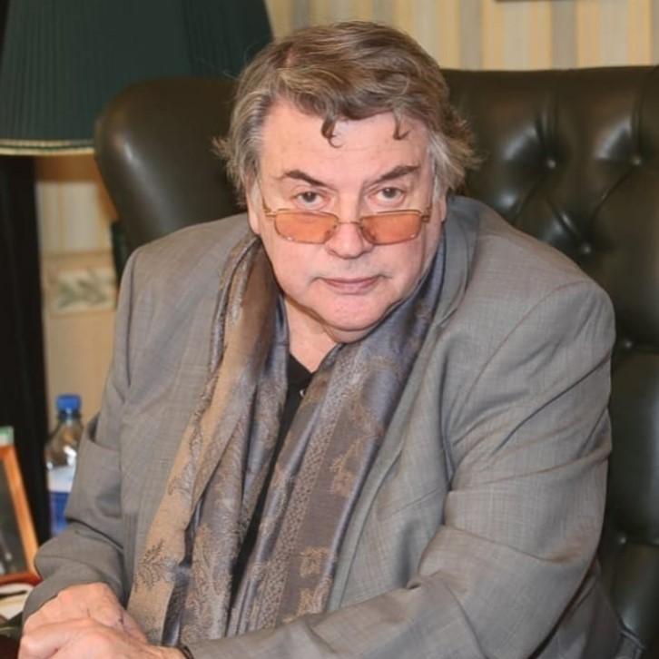 87 лет обнулить невозможно: Александр Ширвиндт покидает пост художественного руководителя Театра Сатиры