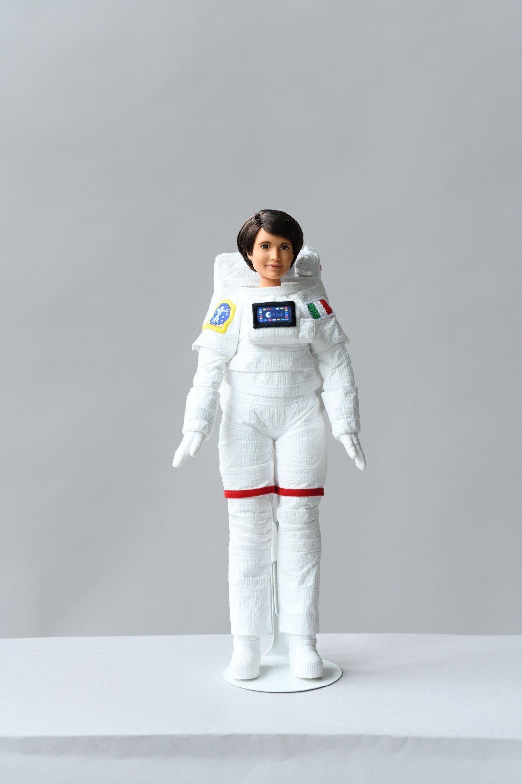 Барби отправляется в космос: женщина-астронавт стала новой ролевой моделью для кукол