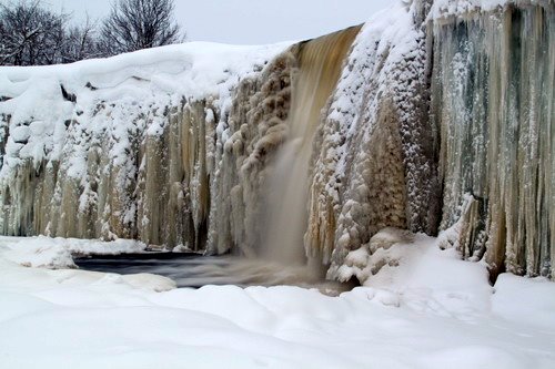 Замёрзший водопад Ягала В Эстонии. Nikusjka