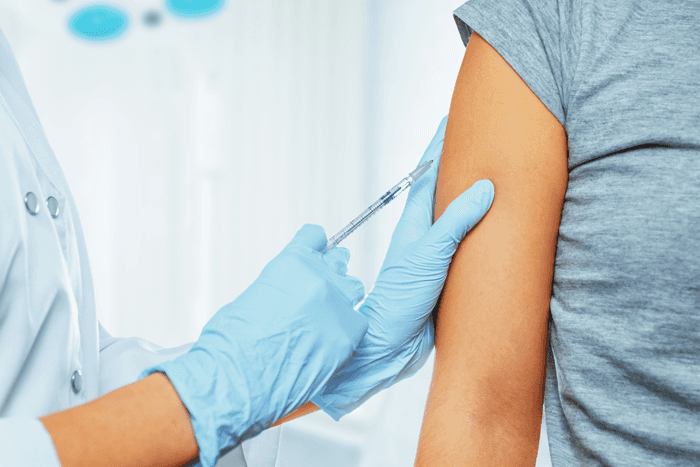 Россиян летом ждет поголовная вакцинация от гриппа