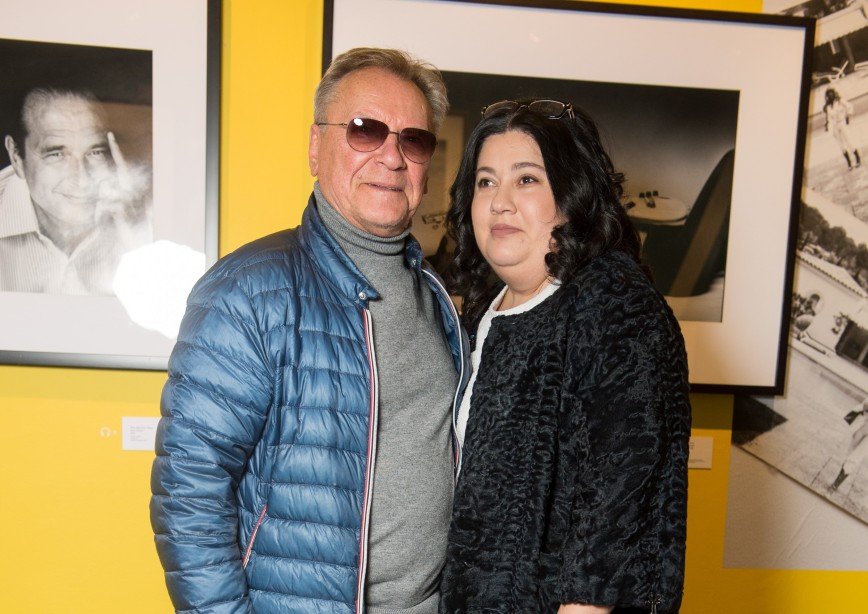 Редкий выход: Сергей Шакуров с супругой Екатериной посетил модную фотовыставку