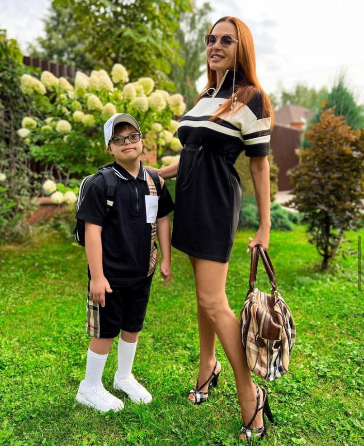 Эвелина Бледанс с сыном / соцсети