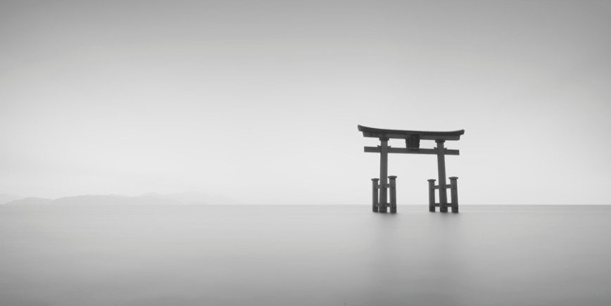 Черно-белые фотографии волшебной Японии