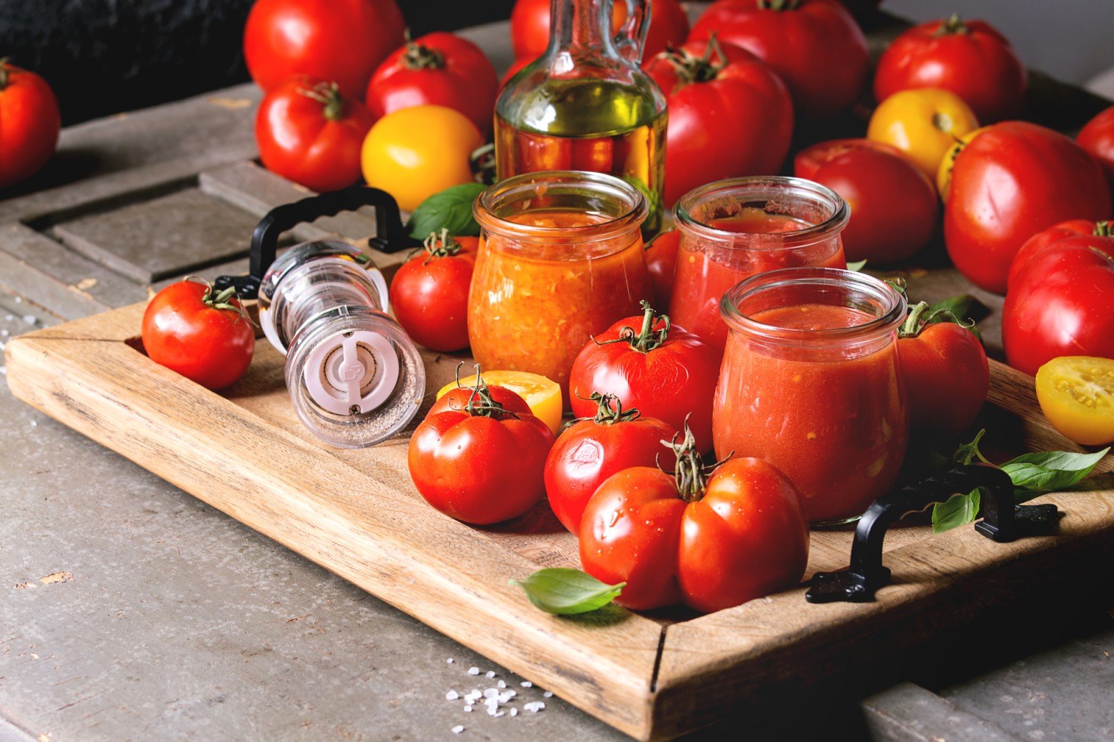 Синьоры помидоры: топ-5 лучших заготовок из томатов на зиму