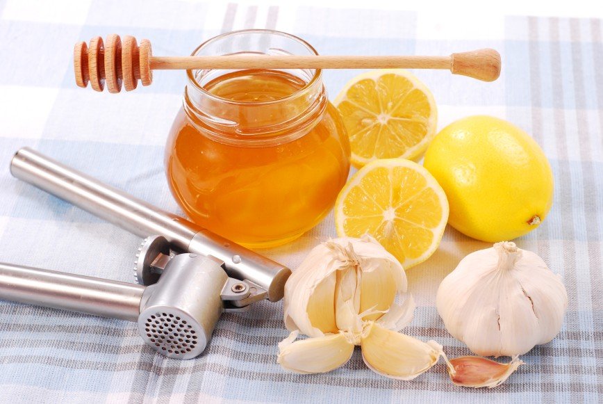 Худеем со вкусом: чеснок с медом поможет сбросить вес к Новому году