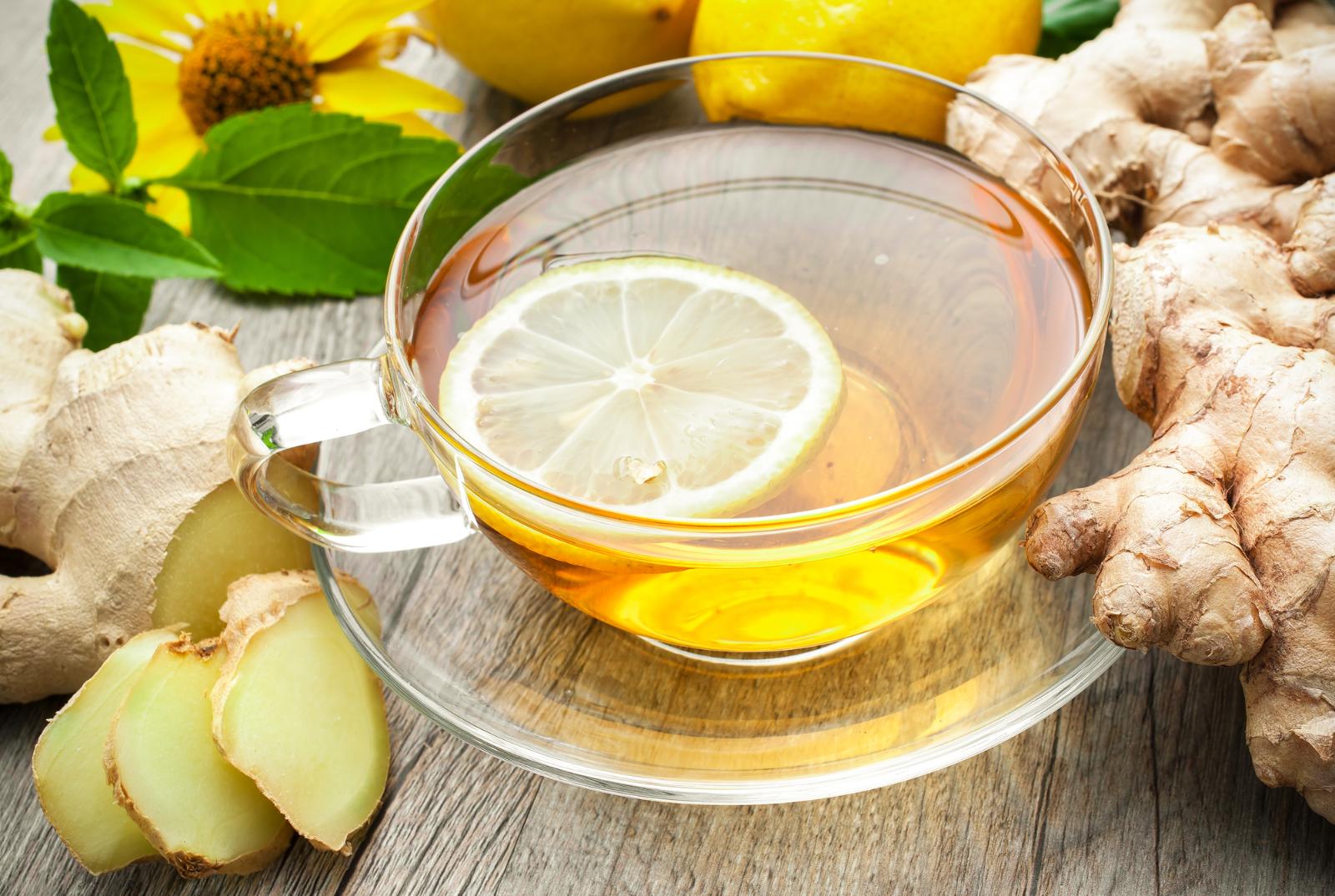 Чай с лимоном и корнем имбиря