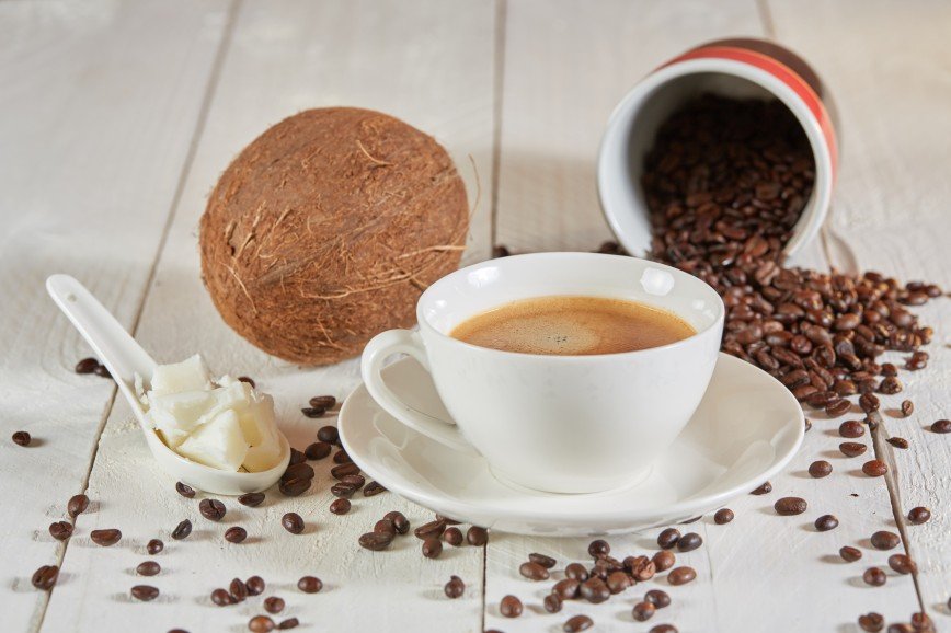Кофе с кокосовым маслом поможет похудеть