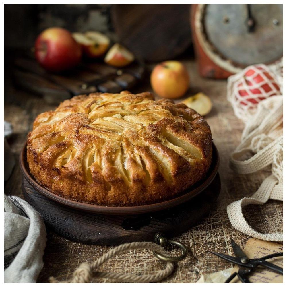 Скоро сезон! Готовим итальянский деревенский пирог с яблоками
