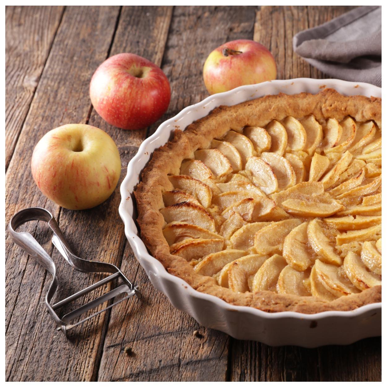 Яблочный пирог с заварным кремом: выпечка для осени