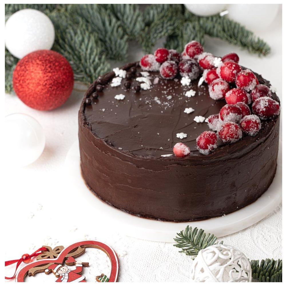 Для новогоднего стола: готовим шоколадный торт с муссом