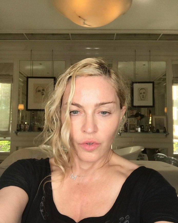 На сколько лет выглядит Мадонна без макияжа?