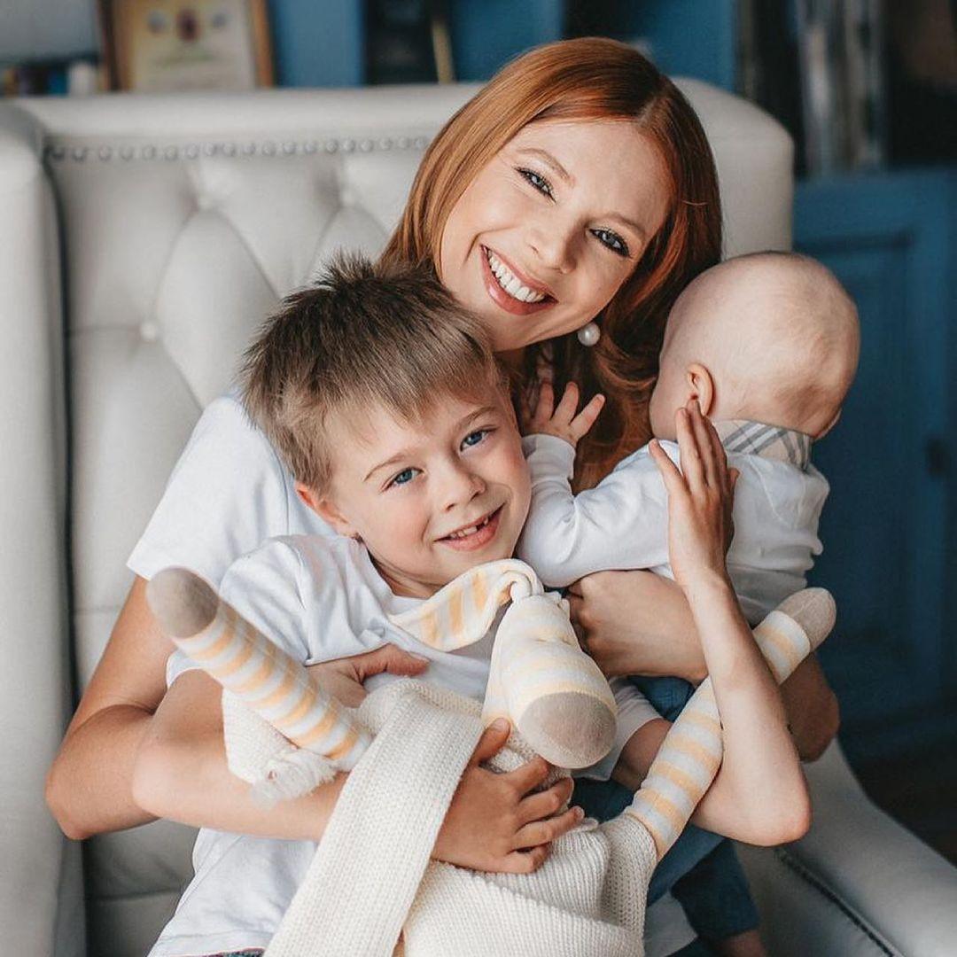 Наталья Подольская с детьми