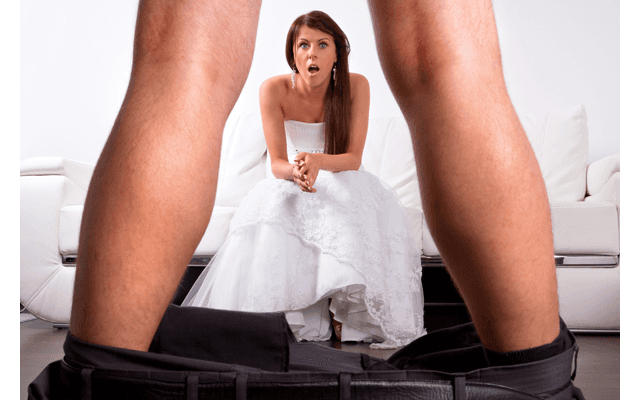 В Британии разрешат голые свадьбы