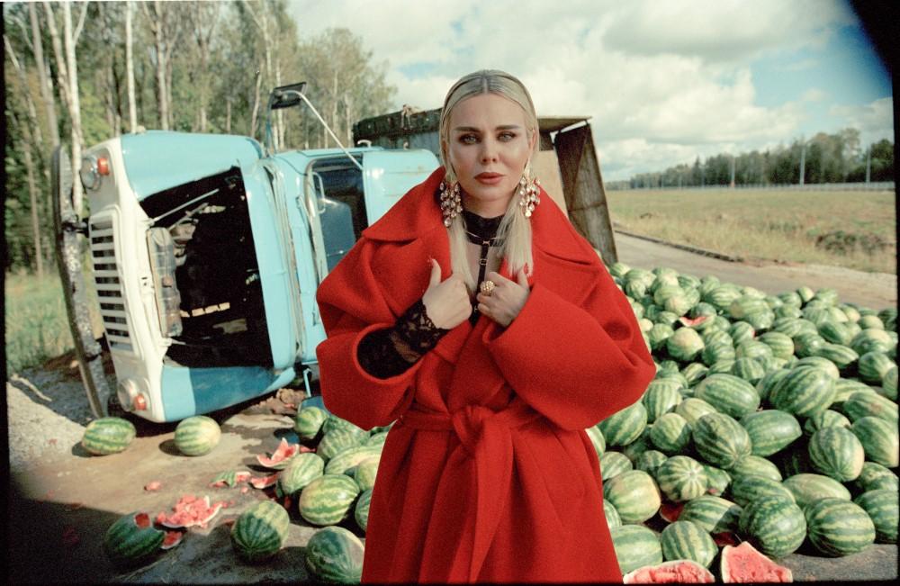 16 тонн арбузов и креативный Александр Гудков: как снимали бахчевой блокбастер певицы To-ma