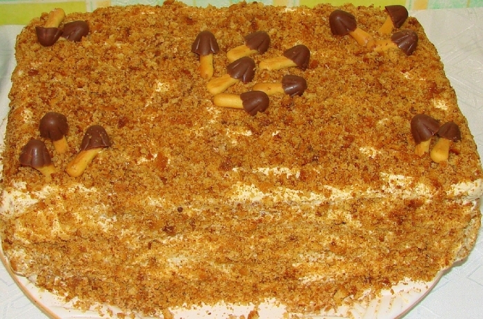 Торт Рыжик с грецкими орехами